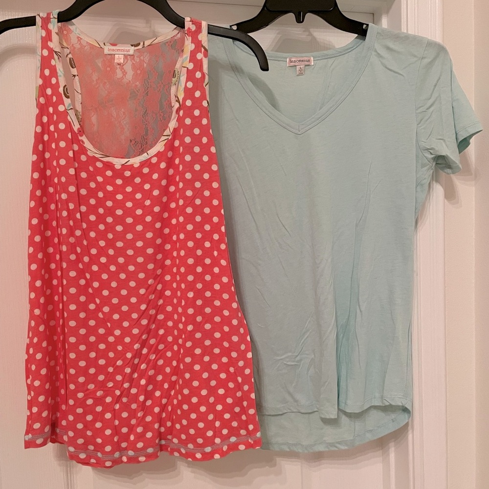 Insomniax set of 2 sleep shirts size Large- salmon pink, aqua and white